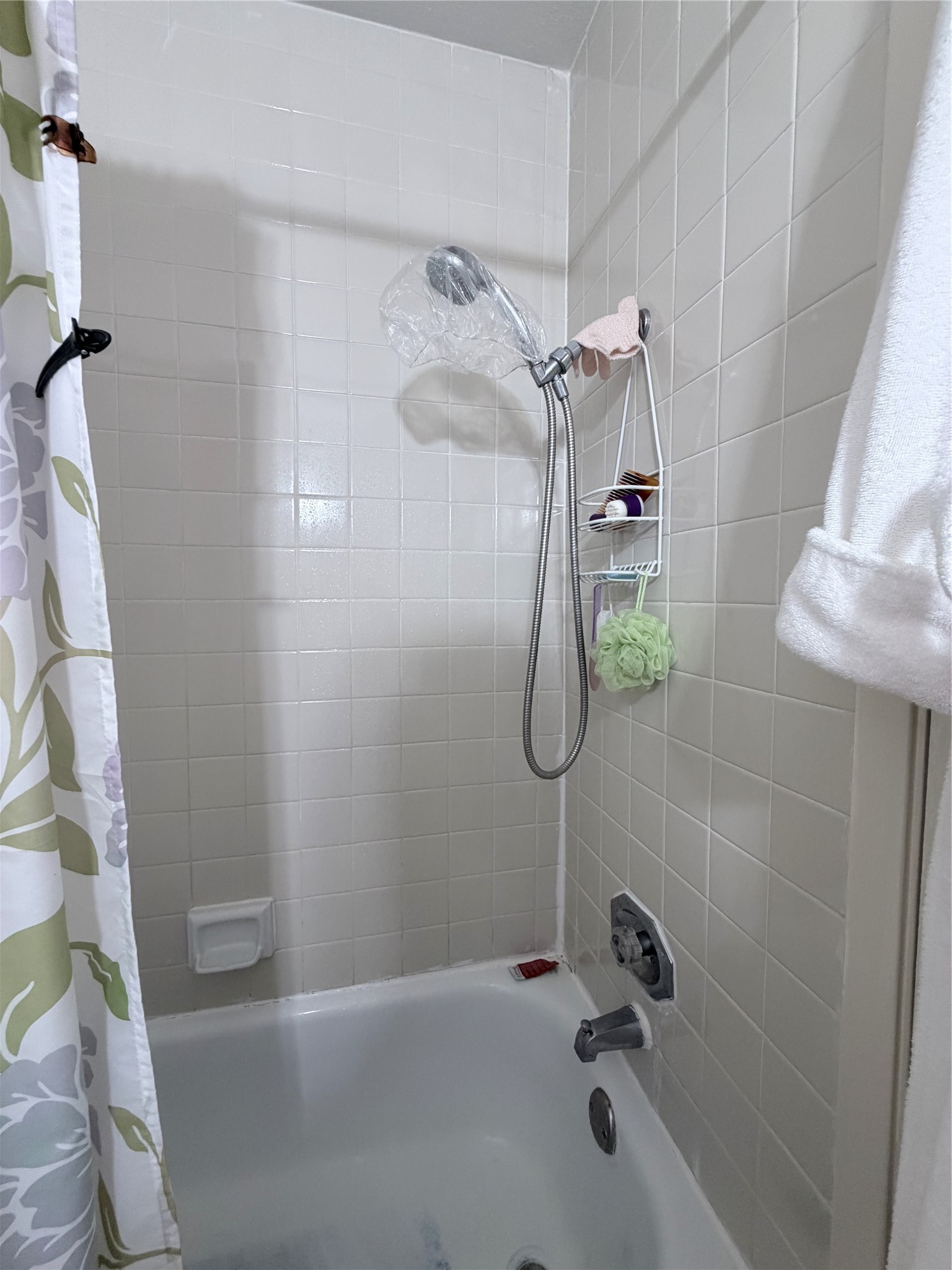 10100 South Gessner Road, Unit 606 Houston, TX 77071 - Photo 10 of 12 a bathroom with a shower and toilet