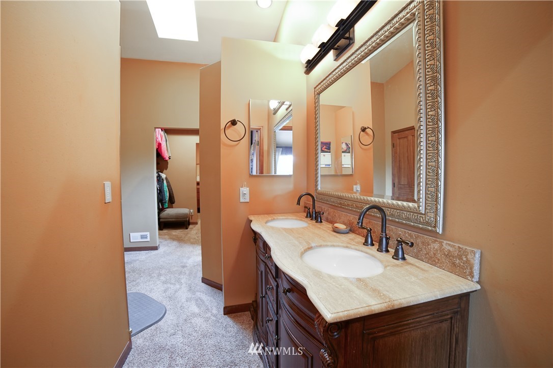 251 East Canyon View Road Belfair, WA 98528 - Photo 12 of 18