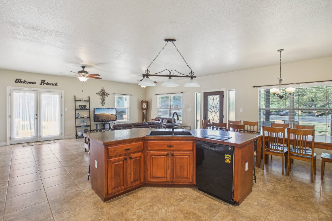 600 Augusta Circle Point Venture, TX 78645 - Photo 13 of 38