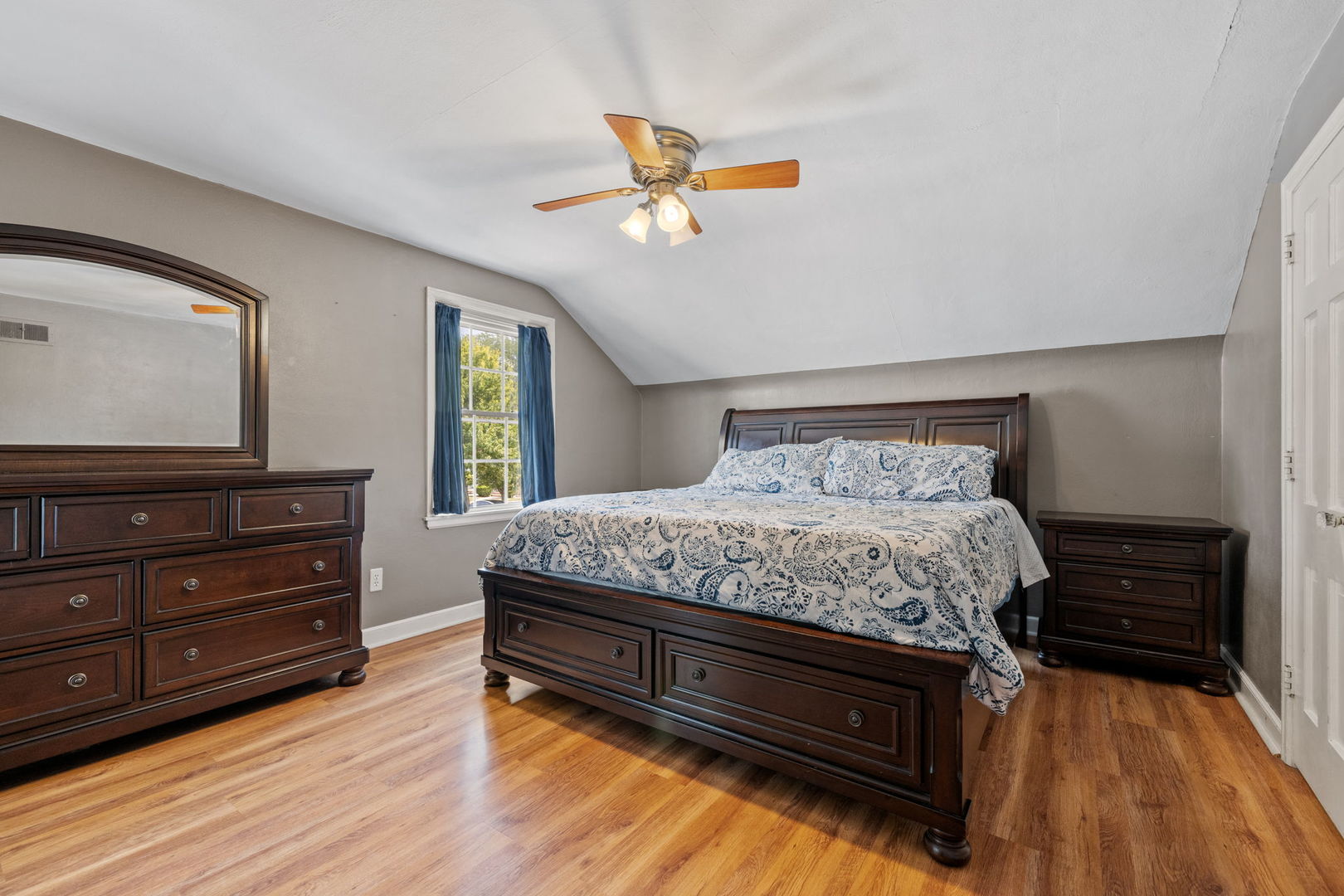 409 North Reed Street Joliet, IL 60435 - Photo 8 of 22 Gallery Image 8