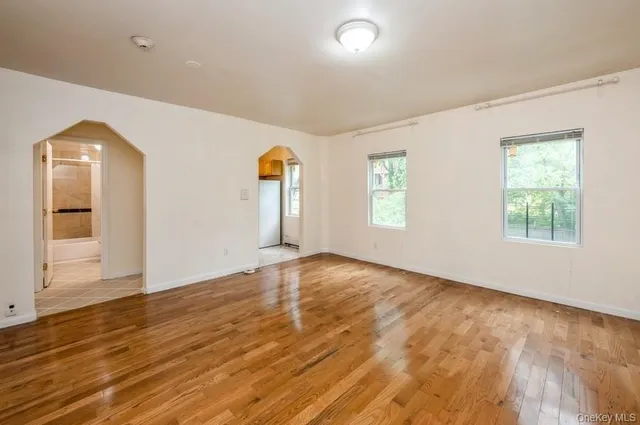 $2,400 | 84 Ravine Avenue, Yonkers, NY 10701