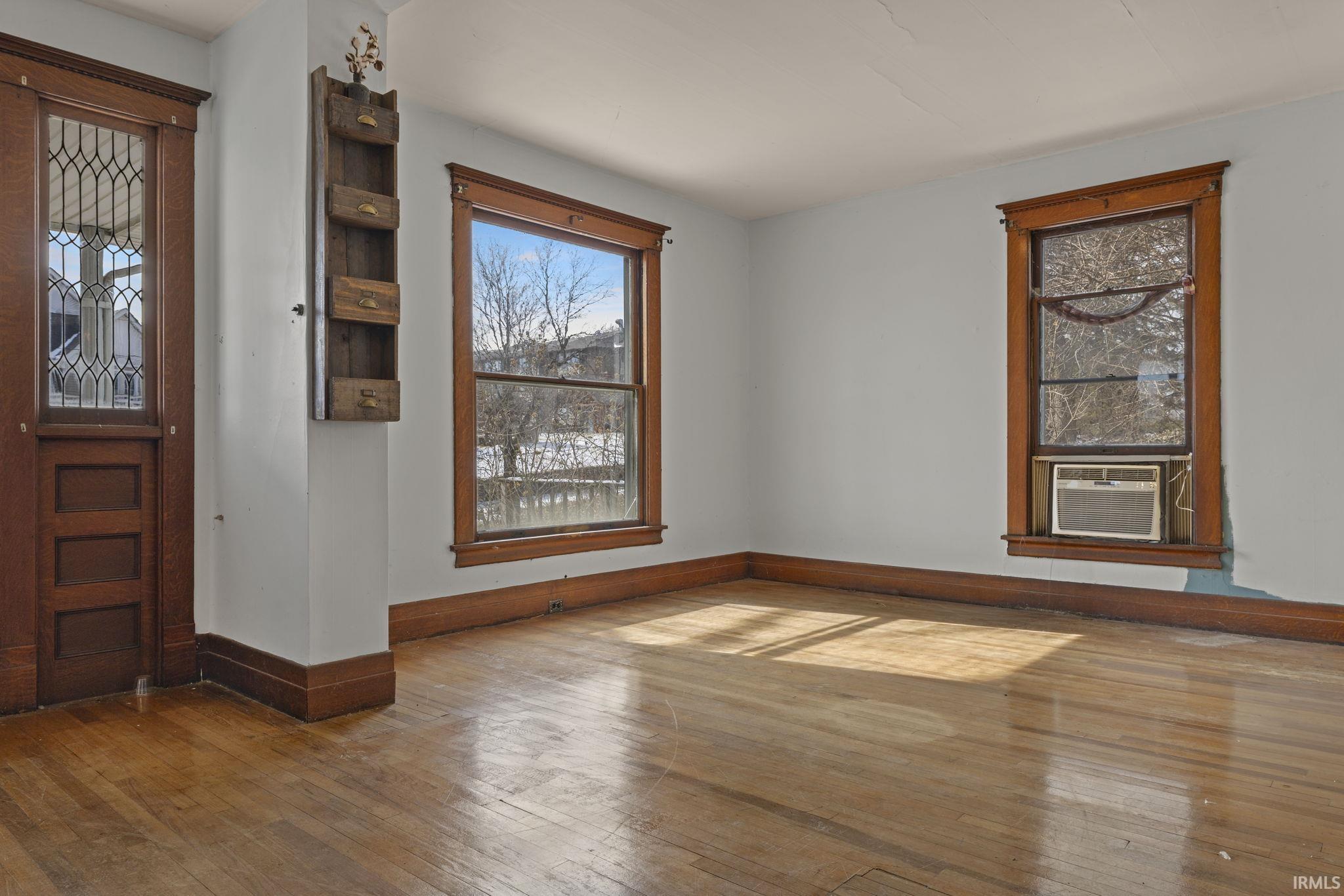 608 West 3rd Street Marion, IN 46952 - Photo 4 of 31