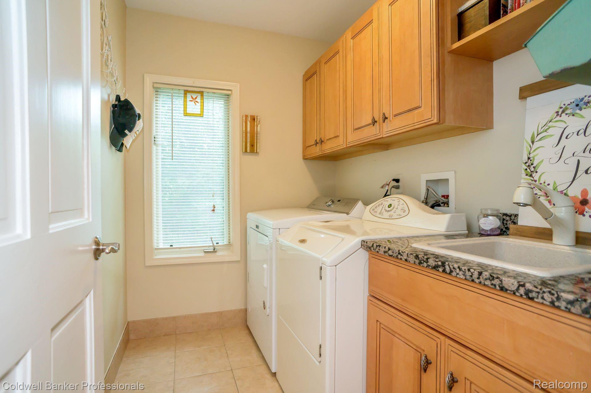 31226 Country Ridge Circle Farmington, MI 48331 - Photo 21 of 50 20.jpg