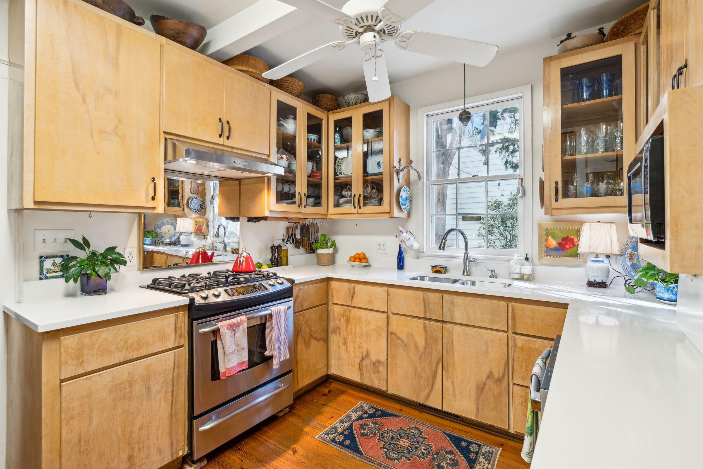 26 Gadsden Street Charleston, SC 29401 - Photo 17 of 67 15