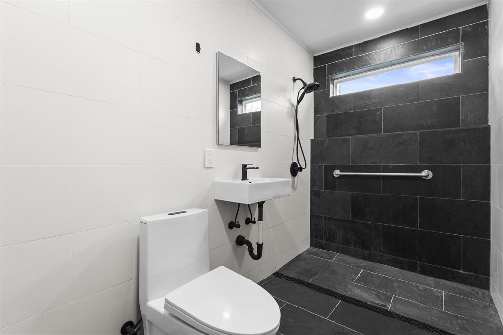 12683 Fm 2728 Terrell, TX 75161 - Photo 20 of 35