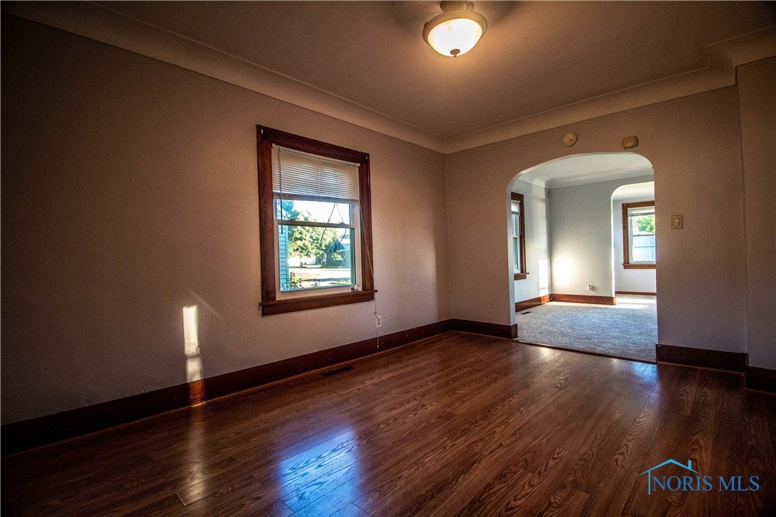 2331 Brown Road Oregon, OH 43616 - Photo 4 of 23 Gallery Image 4