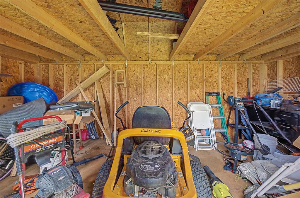 12258 Harris Hawk Road Weeki Wachee, FL 34614 - Photo 32 of 34