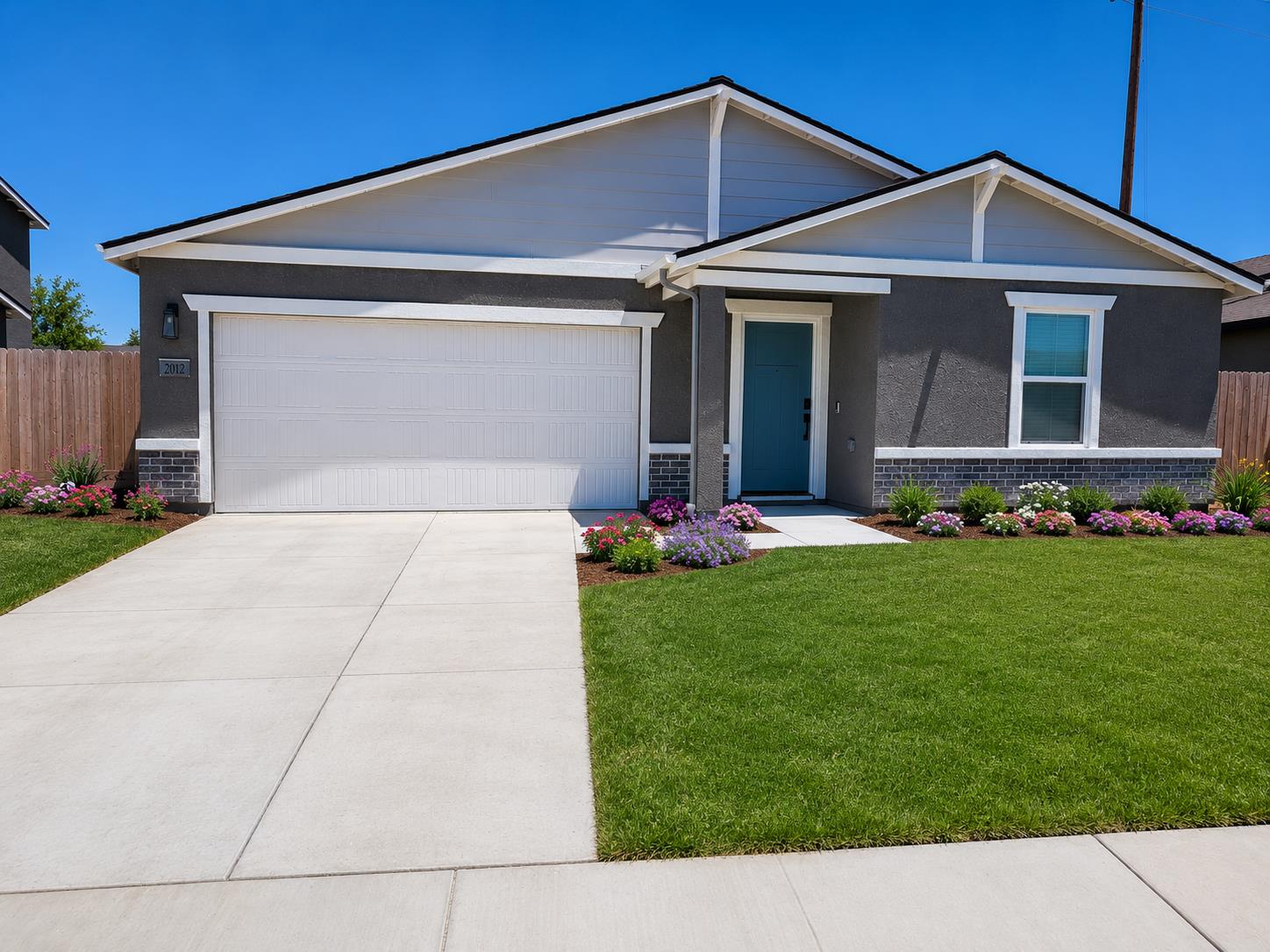 2012 Richard Avenue Sanger, CA 93657 - Photo 1 of 18