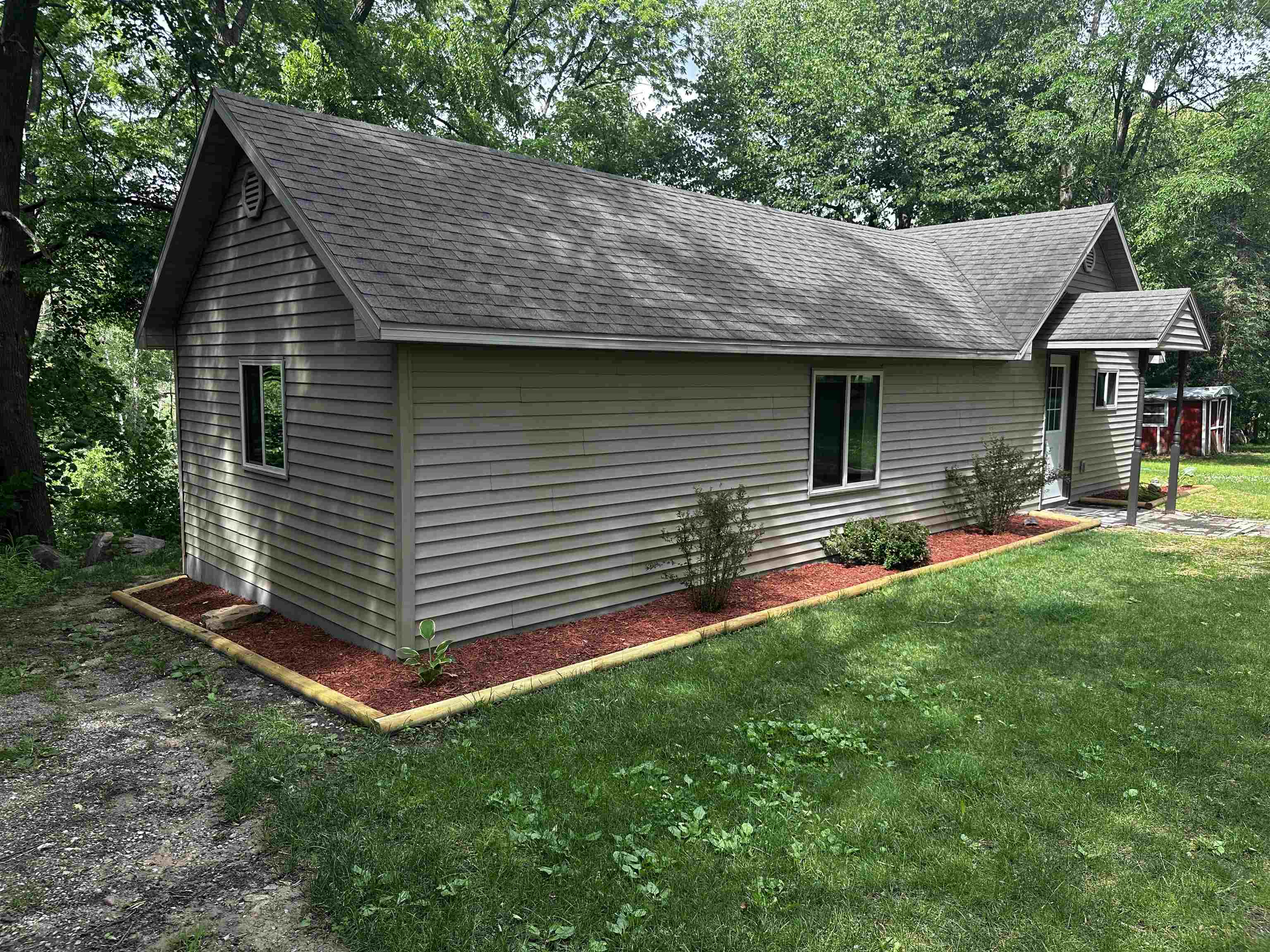 N2003 County Rd K Waupaca, WI 54981 - Photo 31 of 35