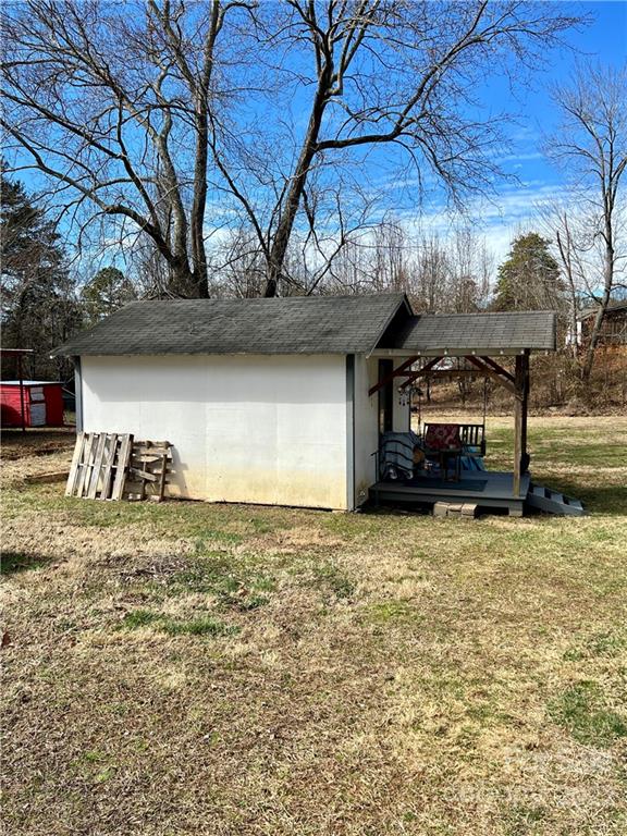 2076 Icard Rhodhiss Road Connelly Springs, NC 28612 - Photo 5 of 25 Gallery Image 5