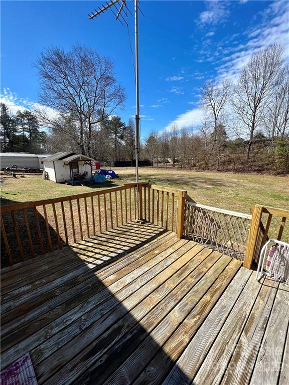 2076 Icard Rhodhiss Road Connelly Springs, NC 28612 - Photo 10 of 25 Gallery Image 10