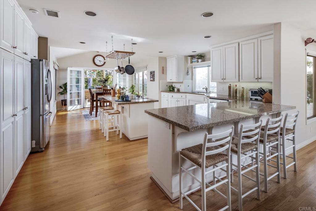 3105 Caminito Ricardo Encinitas, CA 92024 - Photo 5 of 50 Gallery Image 5