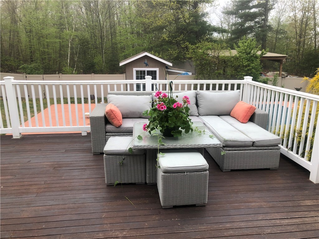 237 Ridge Road Smithfield, RI 02917 - Photo 13 of 19