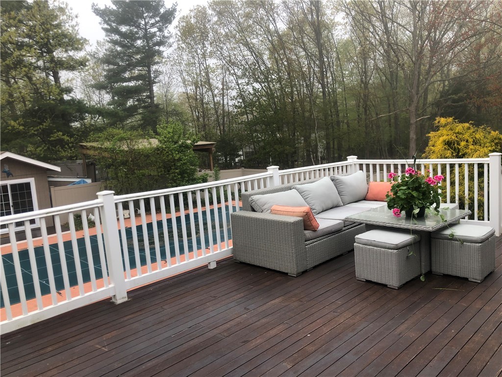 237 Ridge Road Smithfield, RI 02917 - Photo 14 of 19