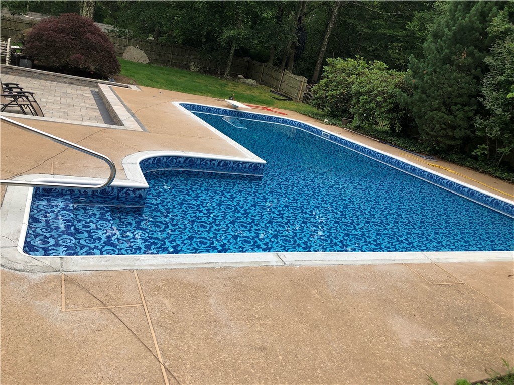 237 Ridge Road Smithfield, RI 02917 - Photo 16 of 19