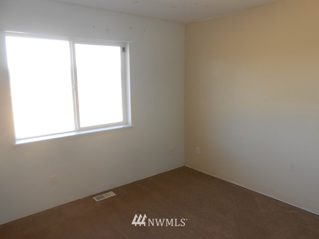 18035 Daryl Lane Southwest Rochester, WA 98579 - Photo 5 of 14
