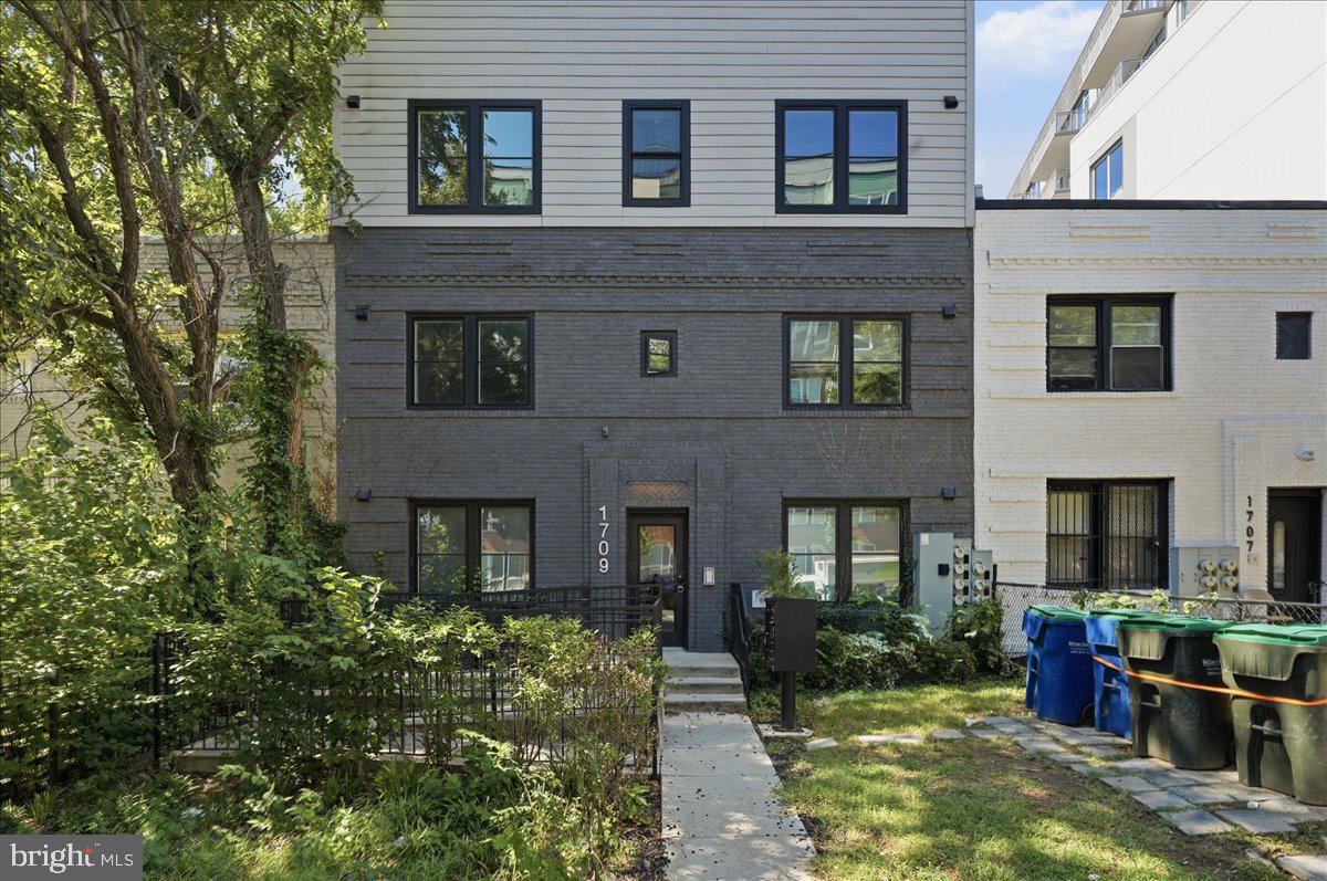 1709 H Street Northeast, Unit 3 Washington, DC 20002 - Photo 1 of 15
