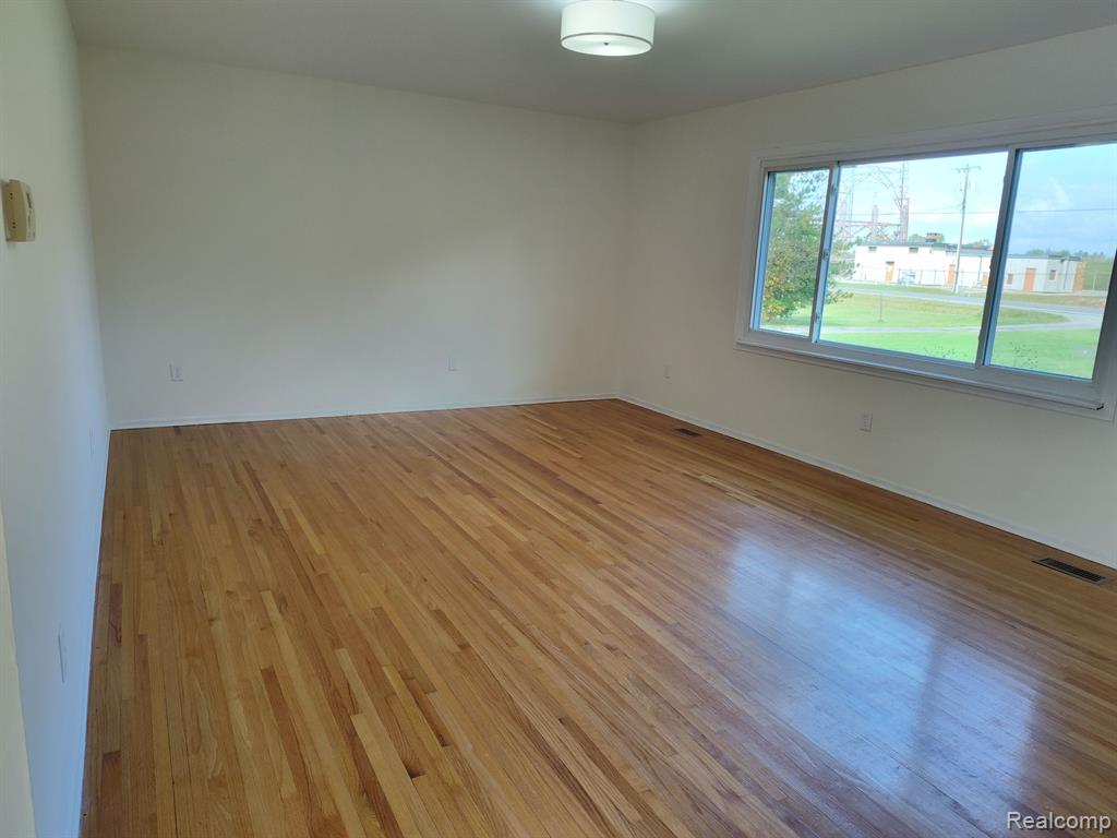 10406 Hill Road Goodrich, MI 48438 - Photo 8 of 21