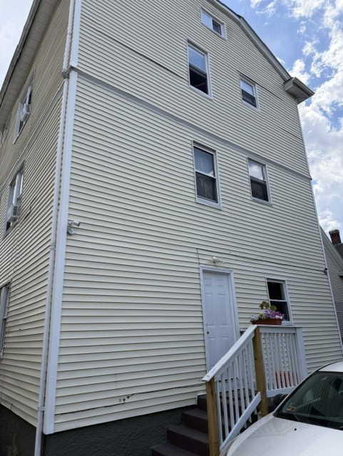 26 Frederick Street Providence, RI 02908 - Photo 3 of 29