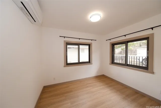 $3,200 | 2056 10th Avenue, Honolulu, HI 96816