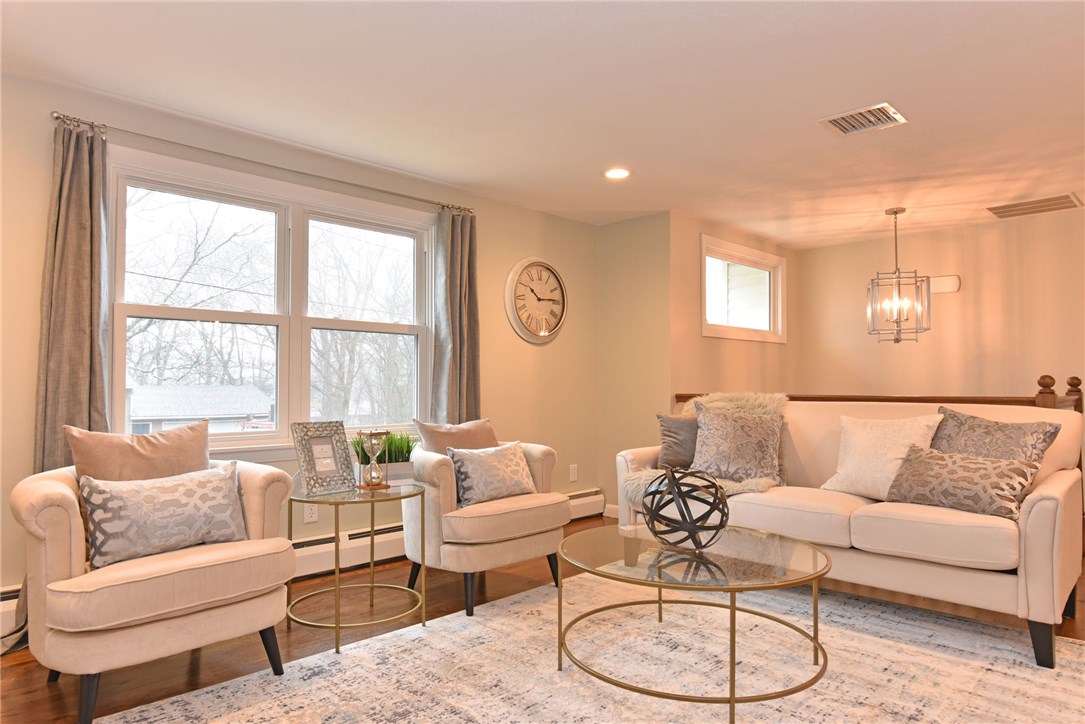 72 North Cobble Hill Road Warwick, RI 02886 - Photo 11 of 32