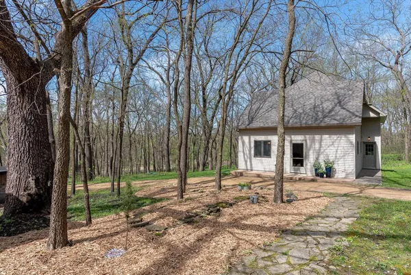 $434,800 | 42635 Judson Bottom Road, North Mankato, MN 56003