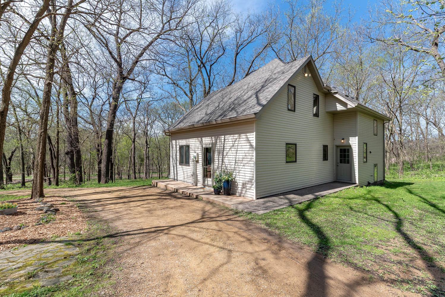 42635 Judson Bottom Road North Mankato, MN 56003 - Photo 2 of 46