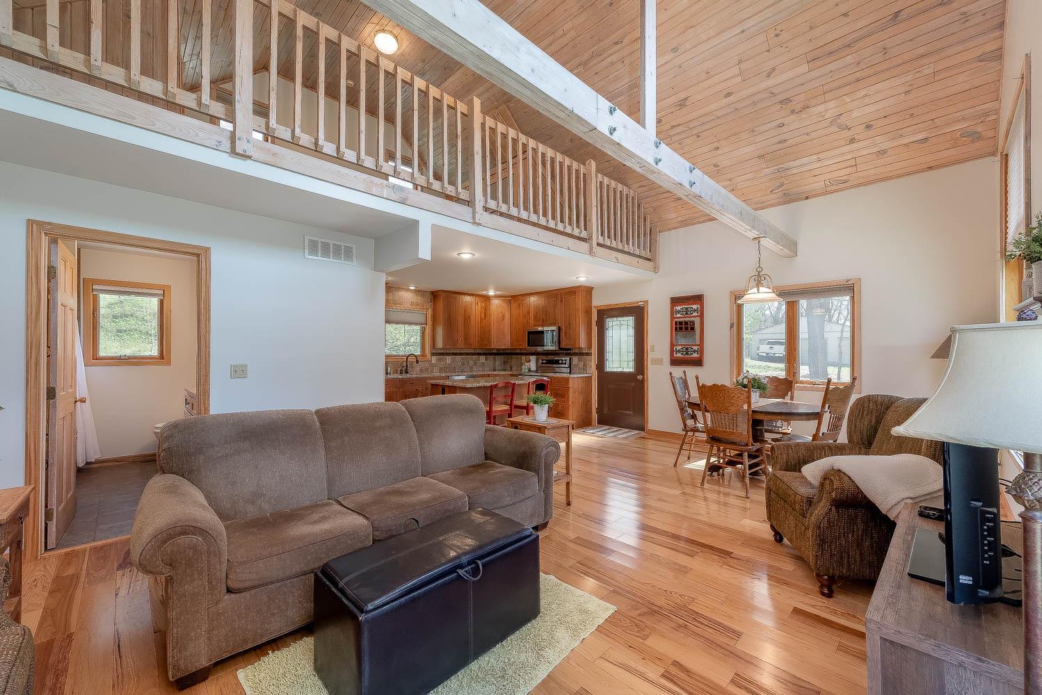 42635 Judson Bottom Road North Mankato, MN 56003 - Photo 3 of 46