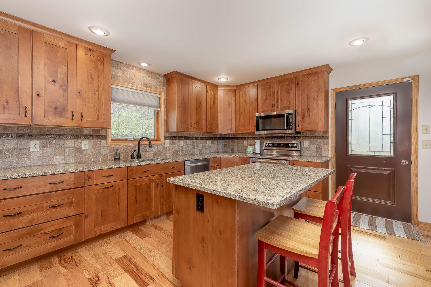 42635 Judson Bottom Road North Mankato, MN 56003 - Photo 5 of 46