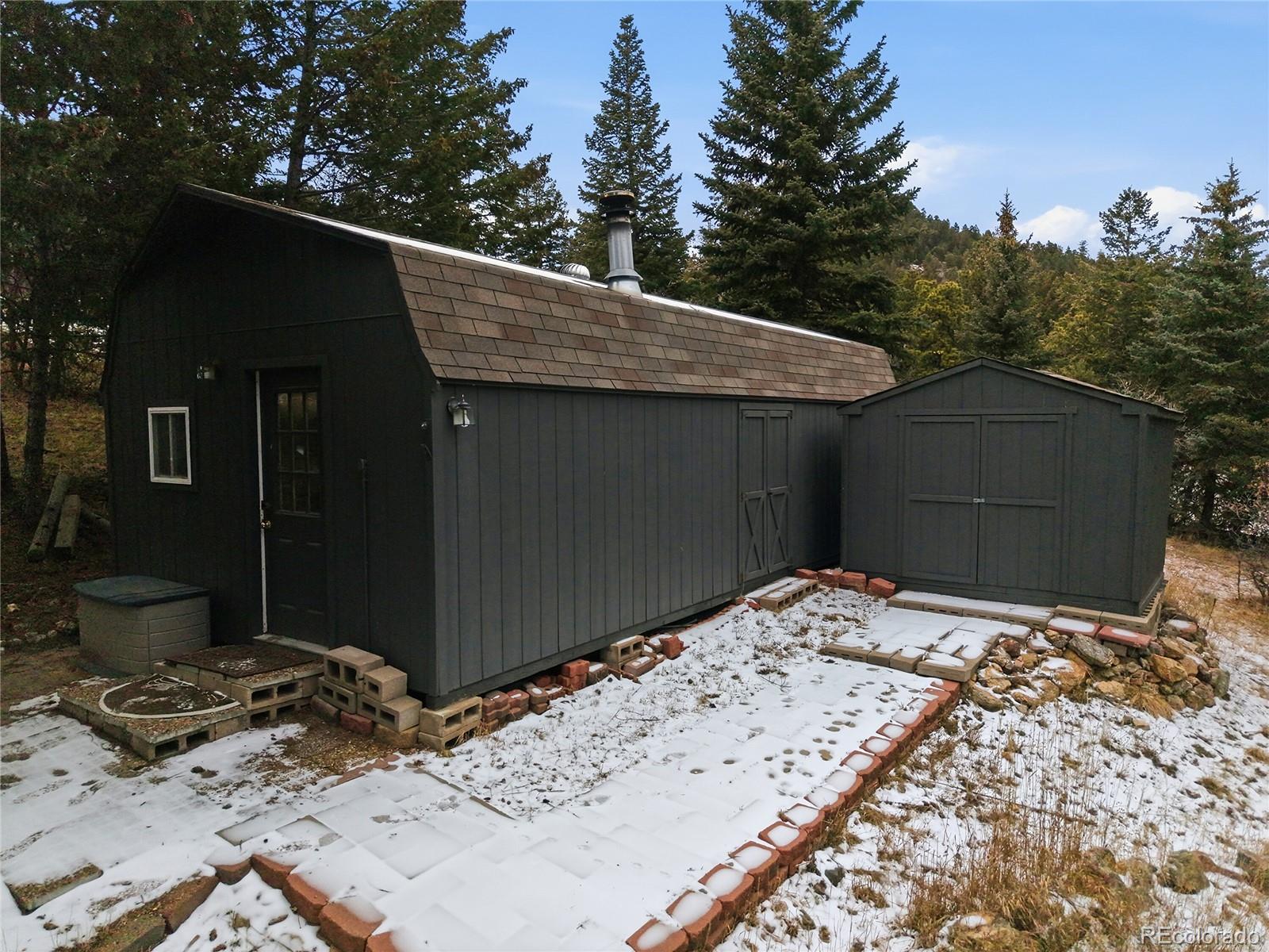6387 High Drive Morrison, CO 80465 - Photo 42 of 49 a backyard of a house