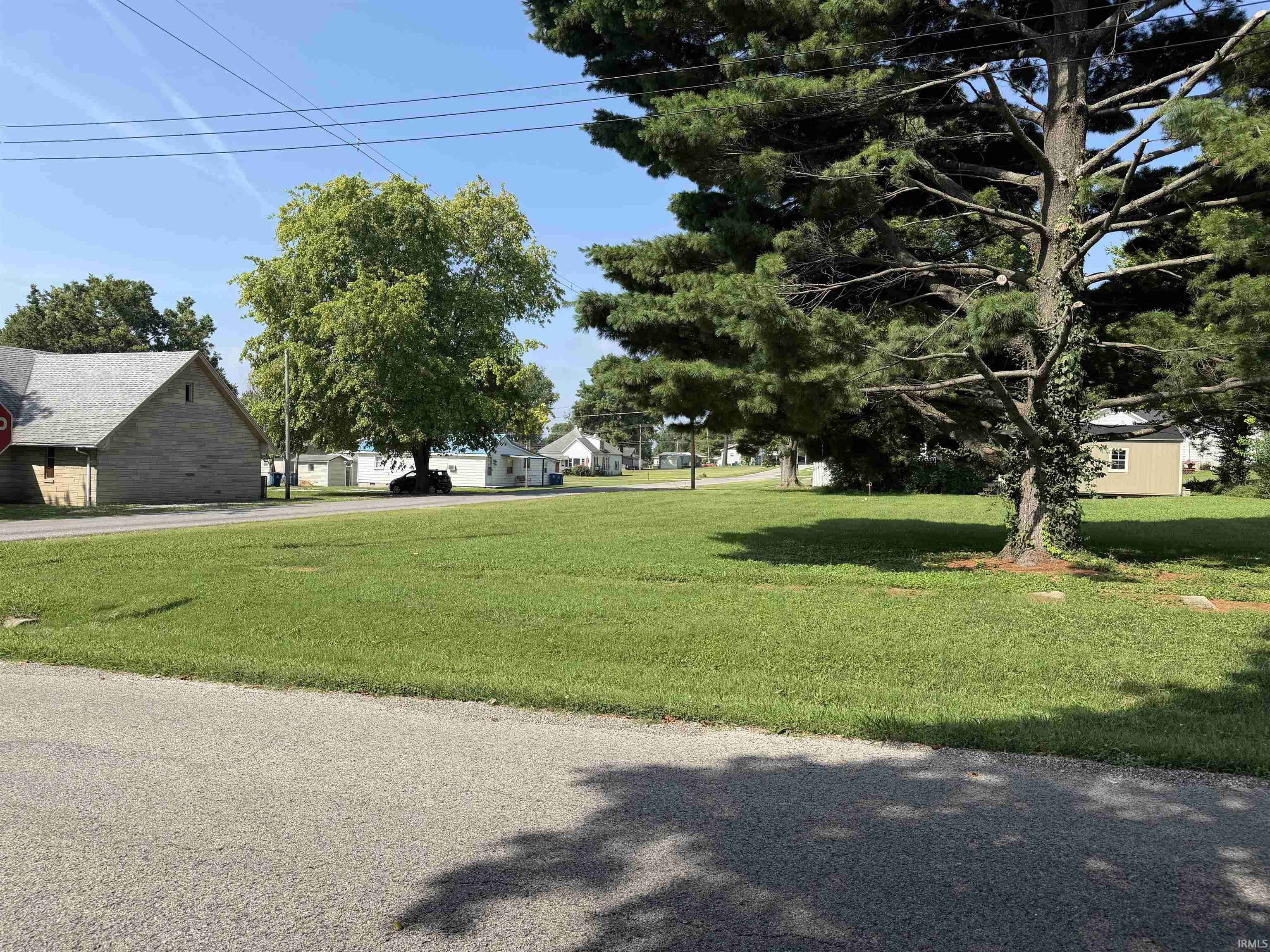Sweeney Ave Mount Mount Carmel, IL 62863 - Photo 2 of 2