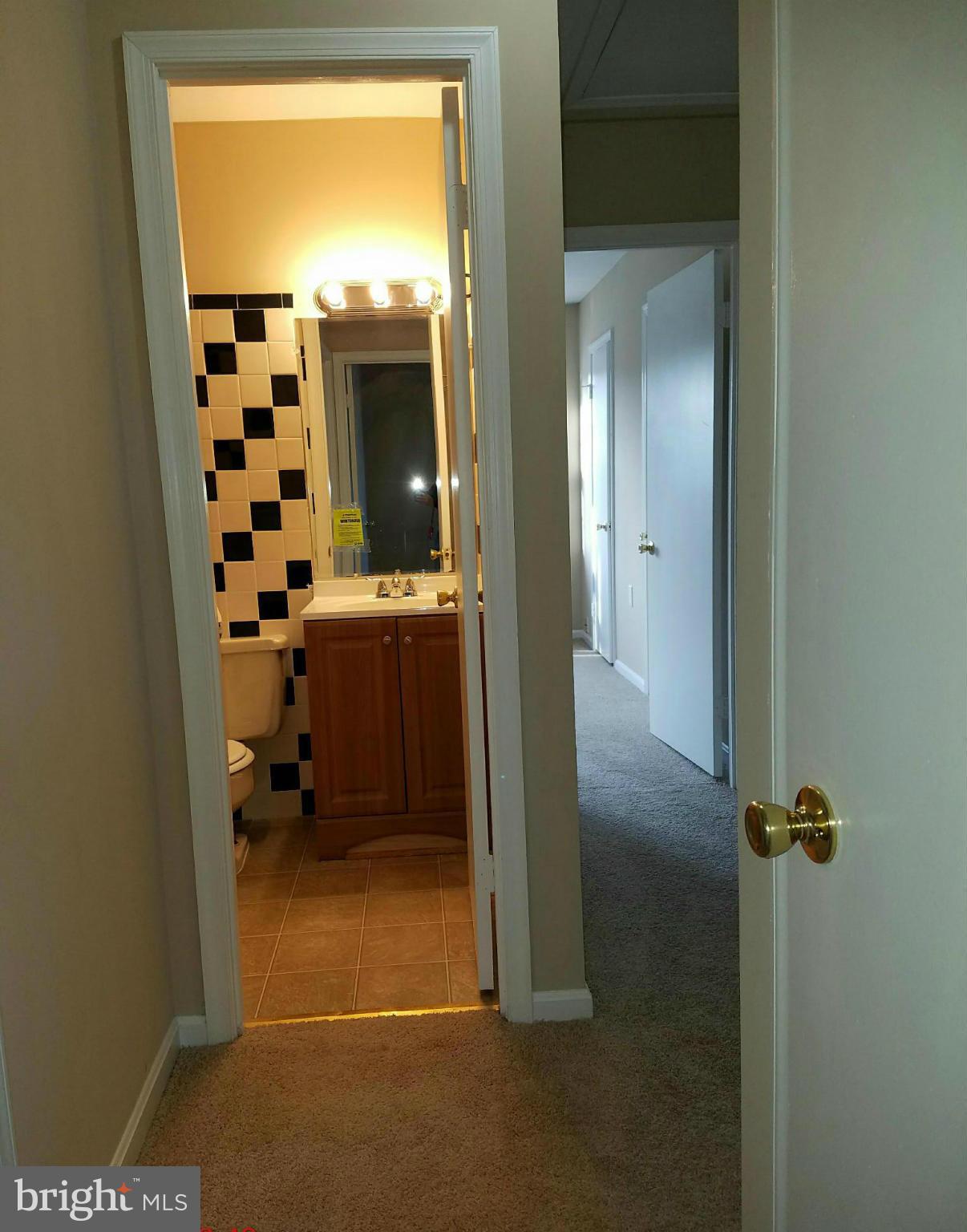 2855 Seminole Road Woodbridge, VA 22192 - Photo 9 of 21 Interior (General)