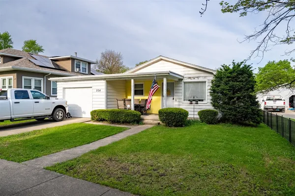 $140,000 | 204 North Jackson Street, Flanagan, IL 61740