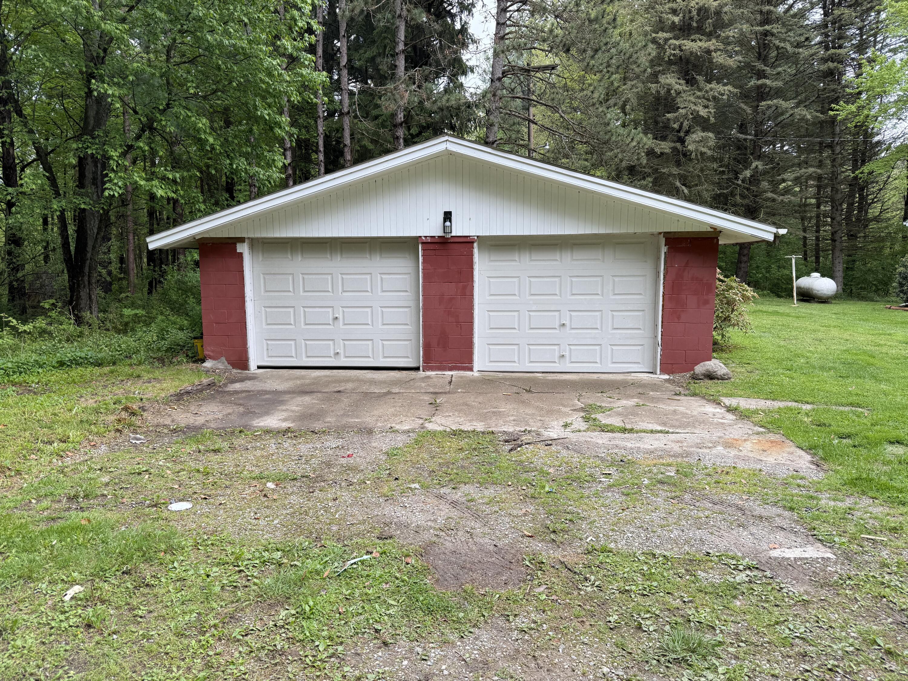 6411 Custer Road Carsonville, MI 48419 - Photo 8 of 38 IMG_2506