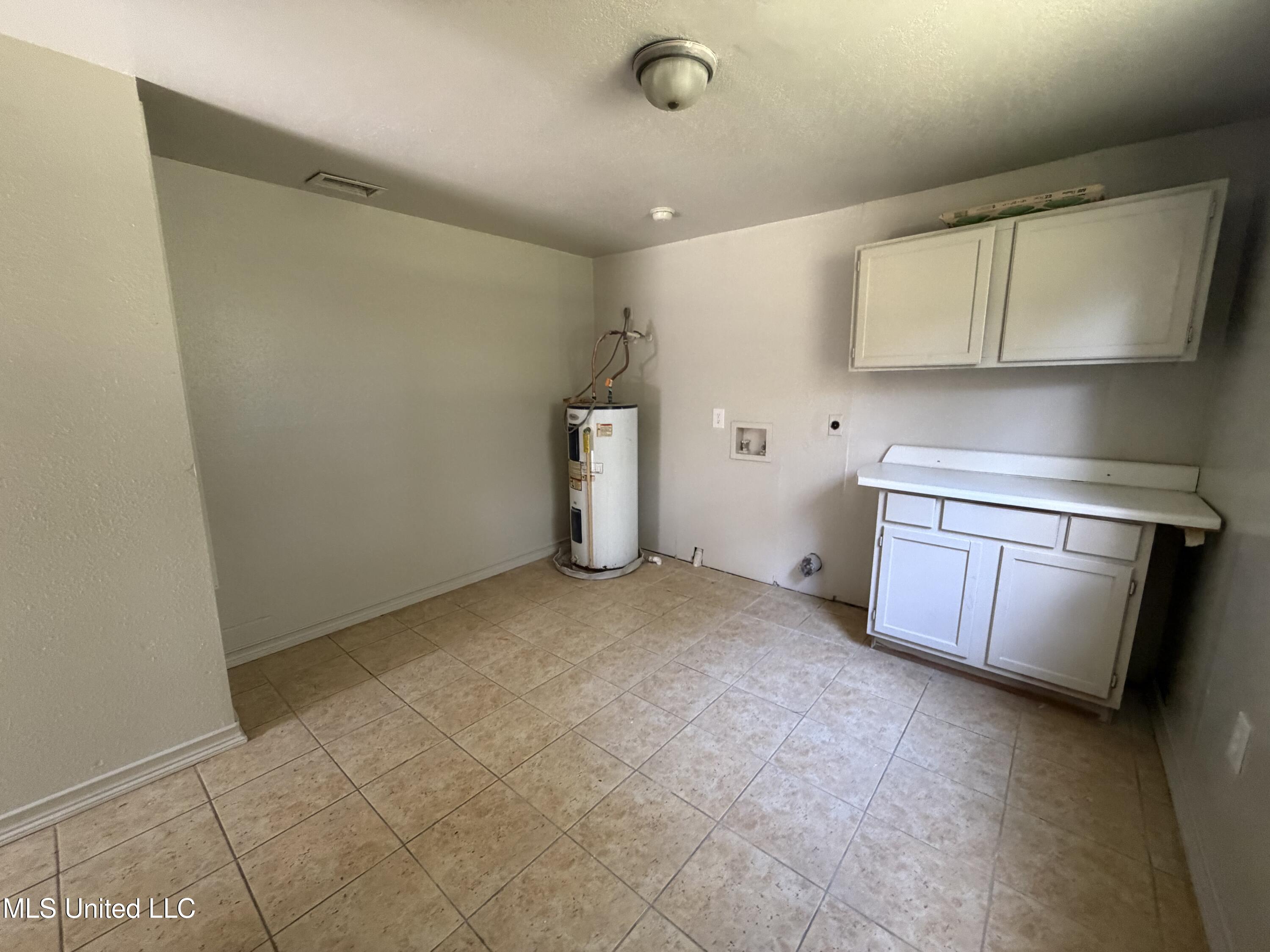 4148 Magnolia Street Moss Point, MS 39563 - Photo 5 of 6 IMG_4699