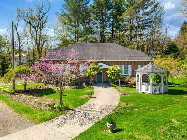 $950,000 | 5107 Langford Road, North Collins, NY 14111