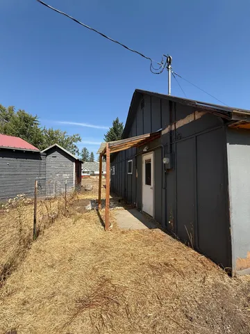 $325,000 | 711 East Lake Street, Medical Lake, WA 99022