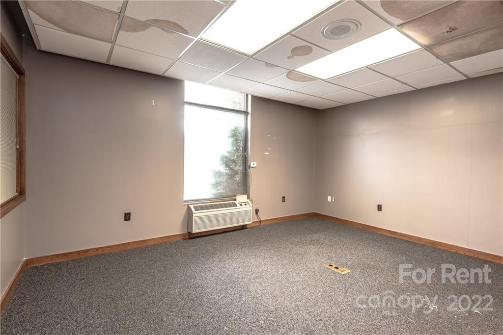 676 Morganton Boulevard Southwest Lenoir, NC 28645 - Photo 13 of 36