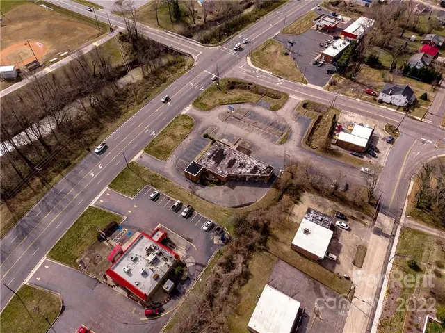 $3,500 | 676 Morganton Boulevard Southwest, Lenoir, NC 28645