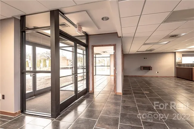 $3,500 | 676 Morganton Boulevard Southwest, Lenoir, NC 28645