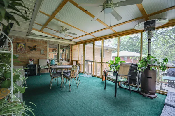 $329,900 | 311 Oakwood Lane, Paris, TN 38242
