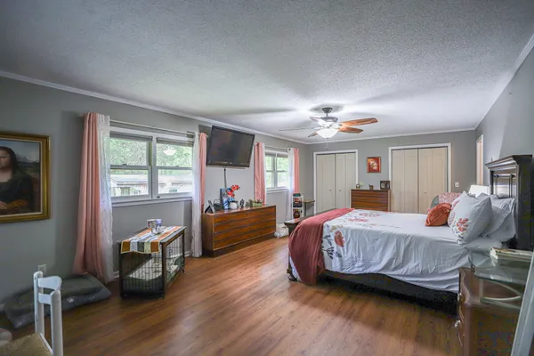 $329,900 | 311 Oakwood Lane, Paris, TN 38242
