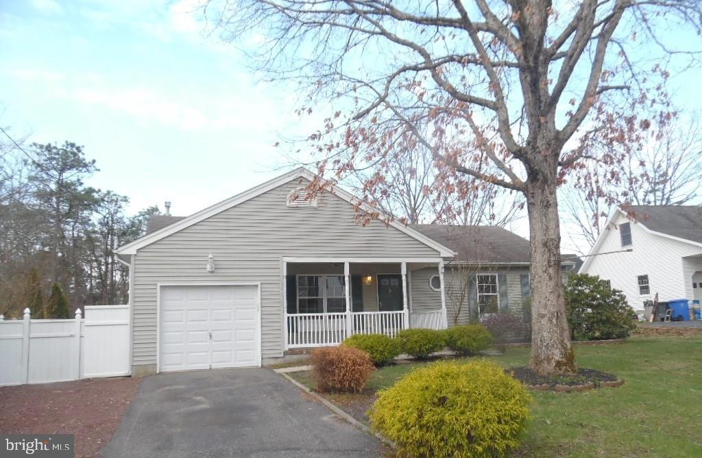 109 Yeoman Road Manahawkin, NJ 08050 - Photo 1 of 27