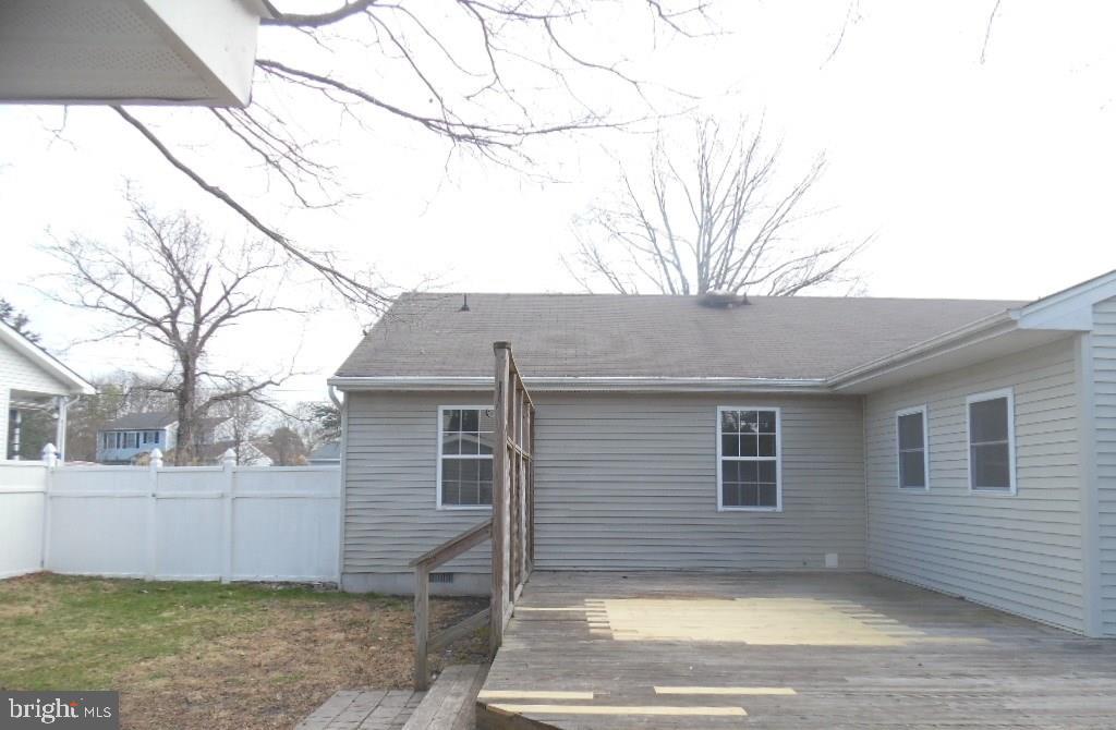 109 Yeoman Road Manahawkin, NJ 08050 - Photo 14 of 27