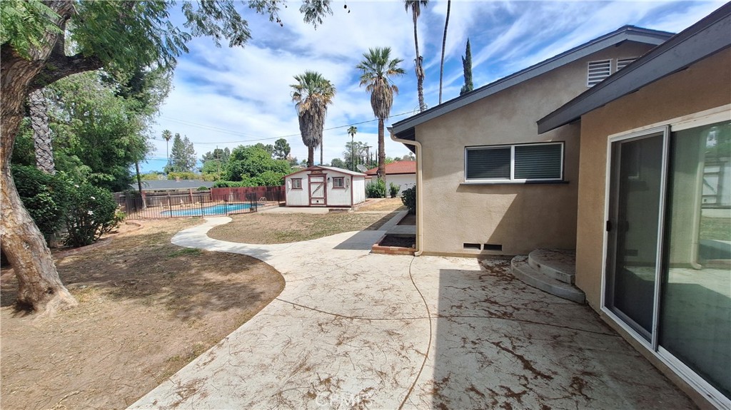 2327 Fairview Avenue Riverside, CA 92506 - Photo 27 of 30