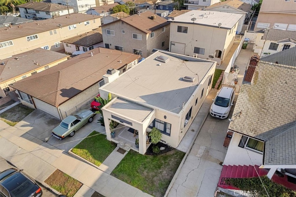 947 West 17th Street San Pedro, CA 90731 - Photo 16 of 24 an aerial view of a house with a big yard