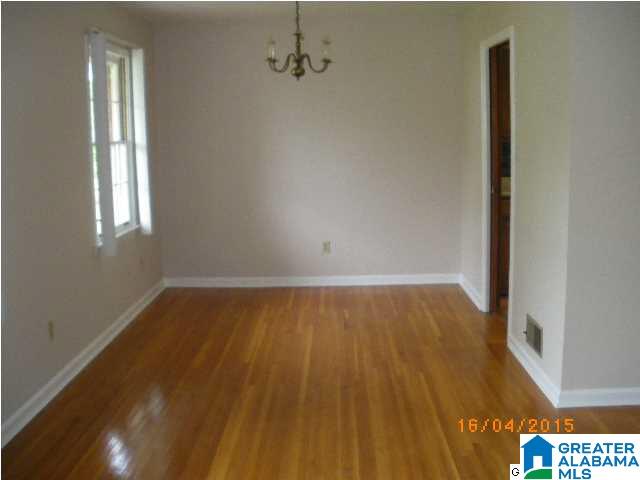 984 Ridgewood Circle Birmingham, AL 35235 - Photo 2 of 10