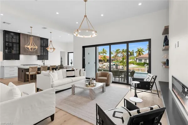 $4,489,000 | 1108 Winterberry Drive, Marco Island, FL 34145