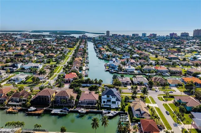 $4,690,000 | 1108 Winterberry Drive, Marco Island, FL 34145