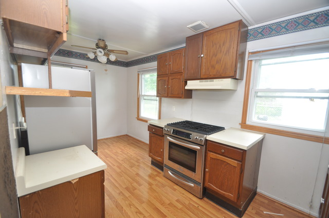 1845 Fargo Street Des Plaines, IL 60018 - Photo 2 of 11